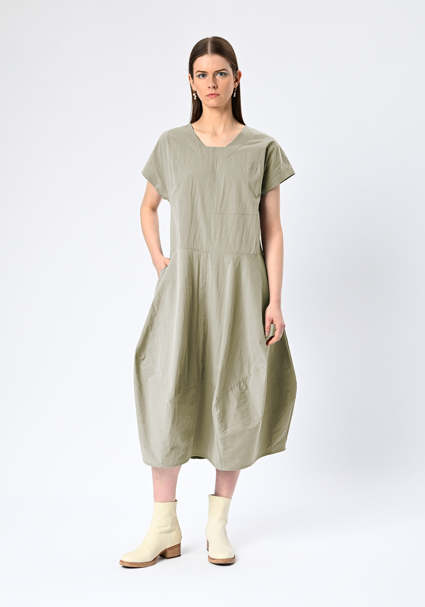 buy the latest Metropolis Dimensional Dress online